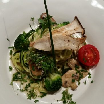Zucchinispaghetti „Carbonara“